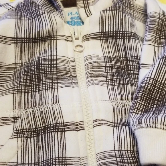 🧑 little boy jacket and sweater 🧑 - Picture 3 of 4